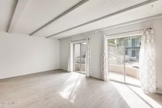 Photo #3: 6948500 Listing 