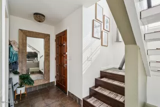 Photo #6: 6948507 Listing