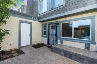 Photo #4: 6948553 Listing