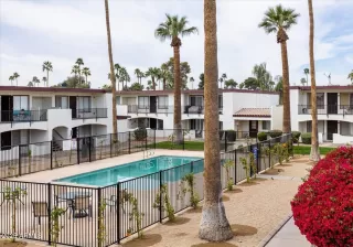 Photo #3: 6948591 Listing