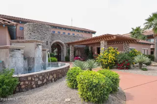 Photo #2: 6948800 Listing 