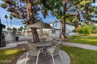 Photo #3: 6948823 Listing