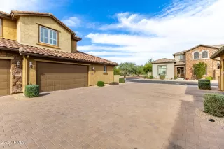 Photo #3: 6948888 Listing 