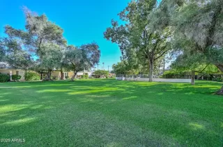 Photo #5: 6948936 Listing