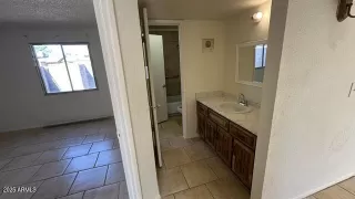 Photo #4: 6949040 Listing