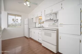 Photo #3: 6949045 Listing 