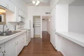 Photo #5: 6949045 Listing 