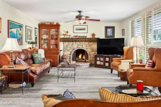 Photo #4: 6949175 Listing 