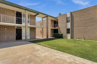 Photo #6: 6949256 Listing 