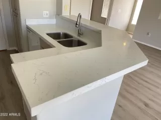 Photo #3: 6949672 Listing 