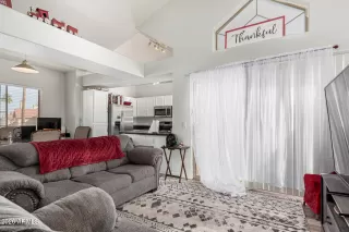 Photo #6: 6949682 Listing 