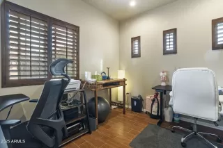 Photo #6: 6949849 Listing