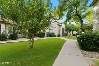 Photo #1: 6949932 Listing 