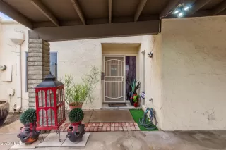 Photo #6: 6949935 Listing