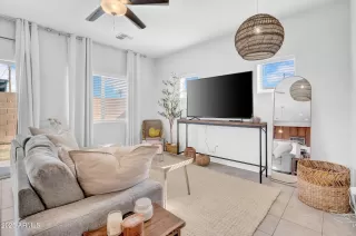 Photo #2: 6950050 Listing 