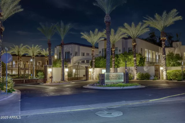 MLS: 6950167 Condo For Sale