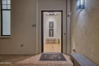 Photo #5: 6950167 Listing