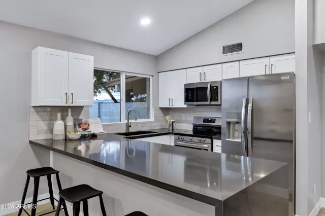 MLS: 6950193 Condo For Sale