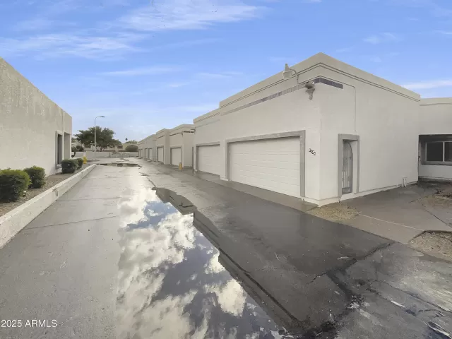 MLS: 6950214 Condo For Sale