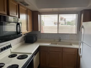 Photo #2: 6950311 Listing 