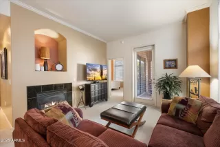 Photo #5: 6950474 Listing 