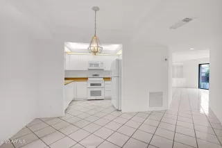 Photo #2: 6950501 Listing