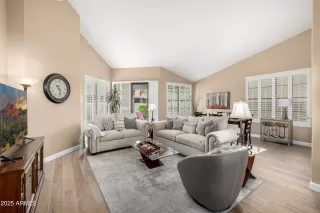 Photo #4: 6950511 Listing 