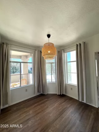 Photo #6: 6950524 Listing