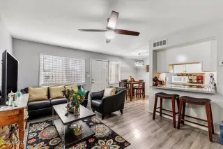 Photo #5: 6950626 Listing