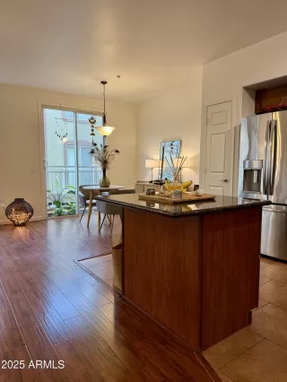 Photo #3: 6950680 Listing 