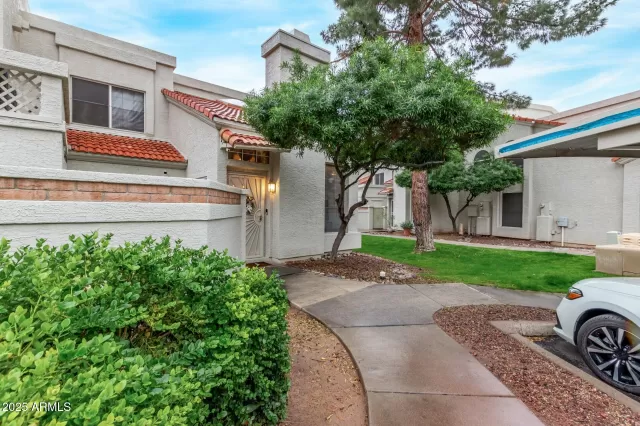 MLS: 6950715 Condo For Sale