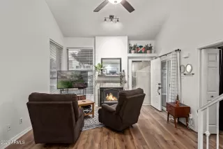 Photo #5: 6950715 Listing 