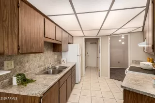 Photo #6: 6950755 Listing 