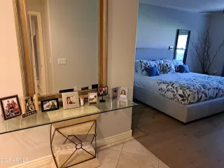 Photo #5: 6950926 Listing