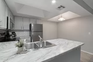 Photo #4: 6951107 Listing 