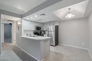 Photo #6: 6951107 Listing 