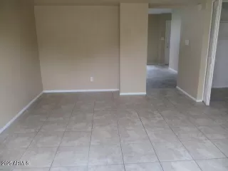 Photo #4: 6951122 Listing