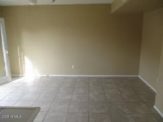 Photo #5: 6951122 Listing