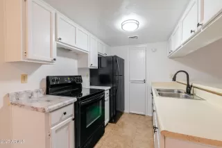 Photo #6: 6951206 Listing