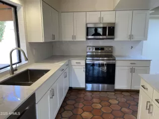 Photo #1: 6951262 Listing 