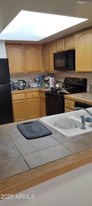 Photo #5: 6951266 Listing 