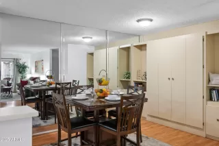 Photo #5: 6951319 Listing 