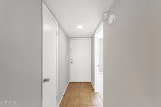 Photo #4: 6951397 Listing 