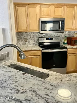 Photo #4: 6951652 Listing 