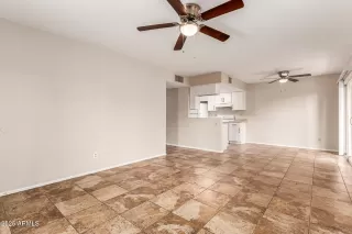 Photo #5: 6951689 Listing 