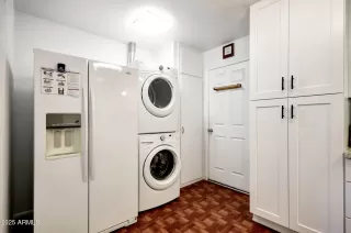 Photo #5: 6951726 Listing