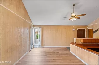 Photo #5: 6951918 Listing