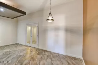 Photo #5: 6951962 Listing