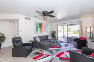 Photo #3: 6952094 Listing