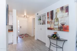 Photo #4: 6952094 Listing